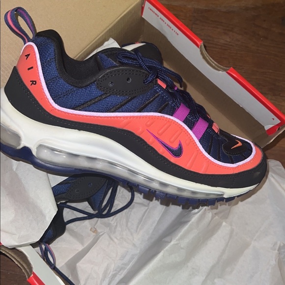 AirMax 98 - Picture 1 of 1